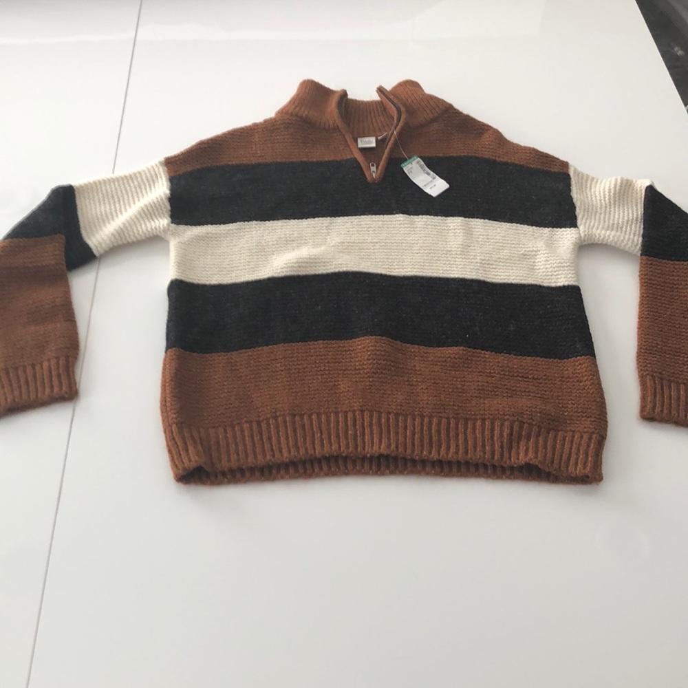 Twik sweater with zipper Brand New